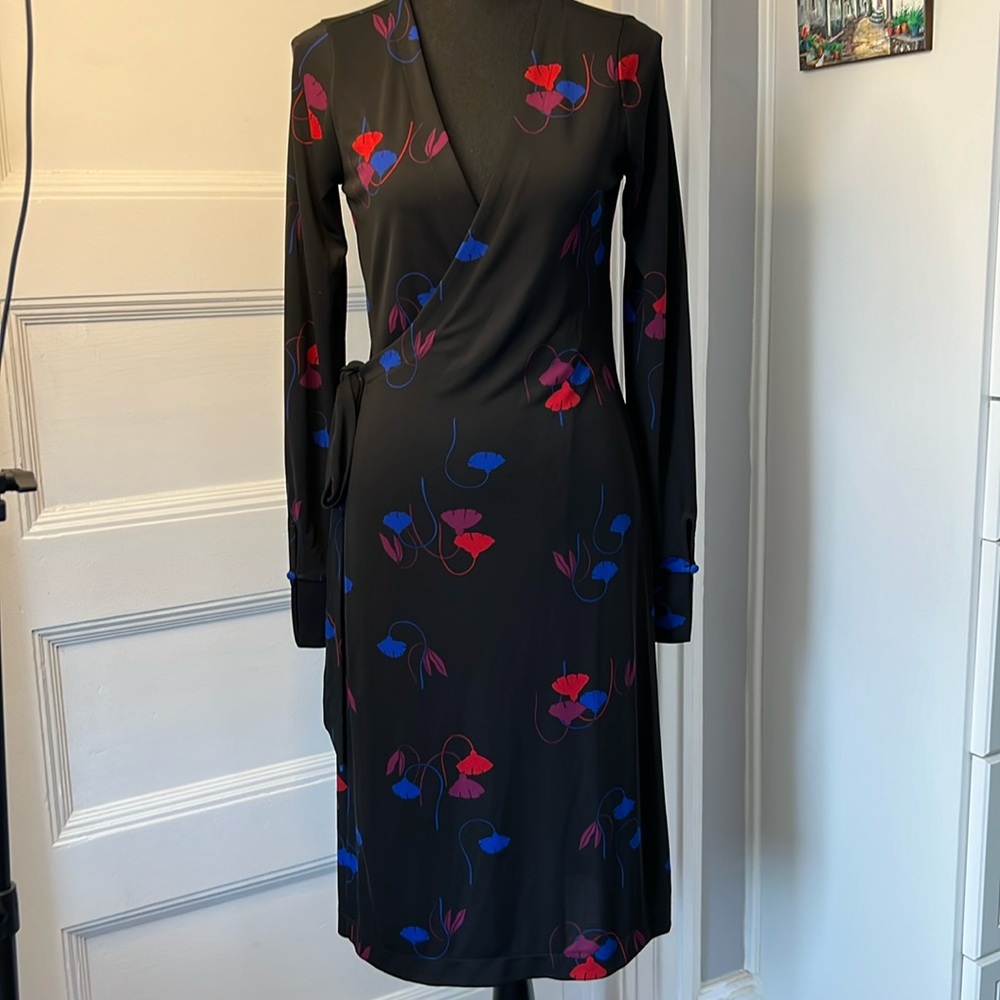 ANN TAYLOR‎ WRAP DRESS